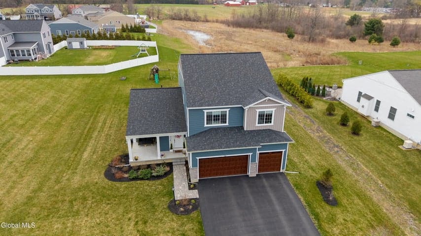 10 Penfield Drive, Clifton Park, NY, photo 3