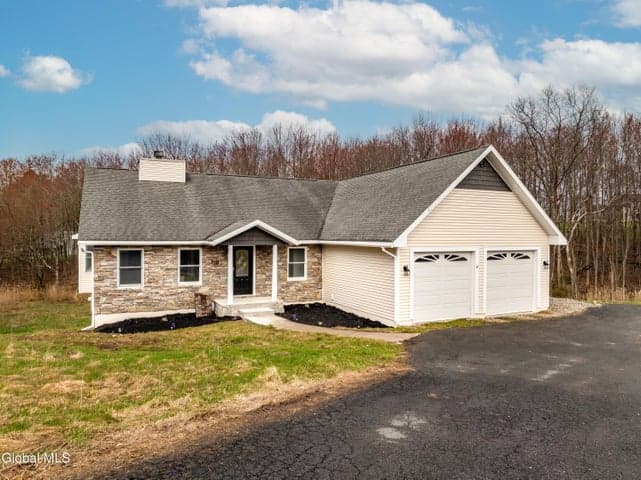 14 Fiddlers Lane, Poestenkill, NY, photo 2