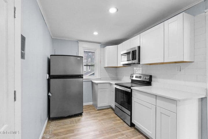 2422 Lavin Court, Troy, NY, photo 3