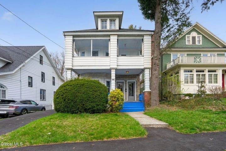 2422 Lavin Court, Troy, NY