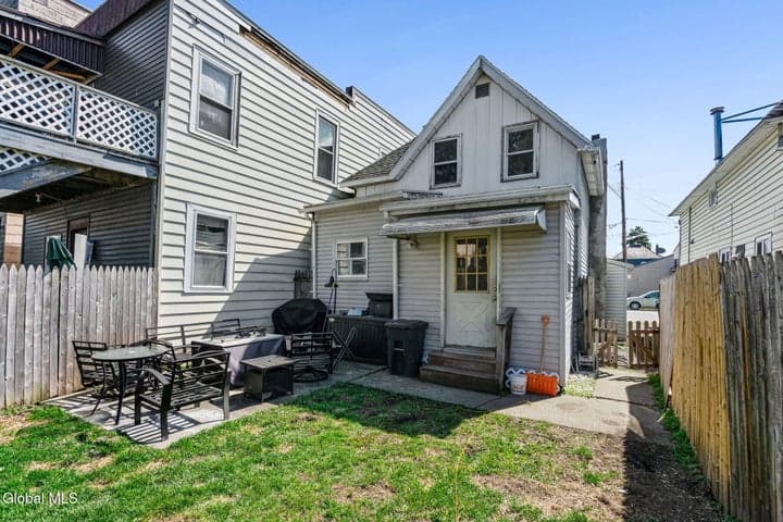 115 Breslin Avenue, Cohoes, NY, photo 5