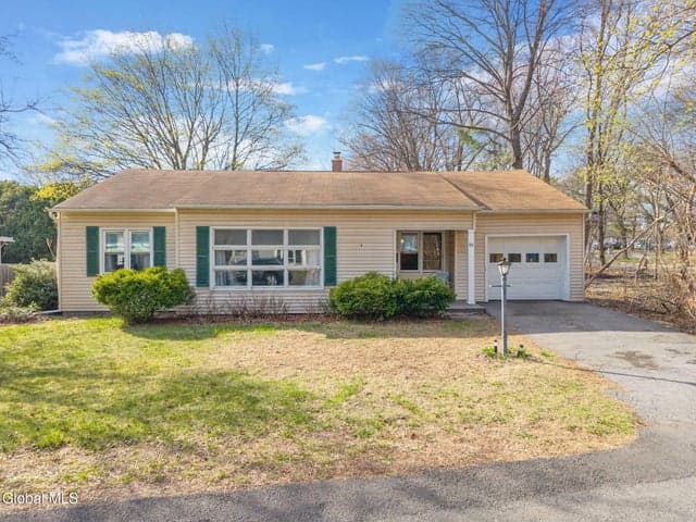 43 Norwood Street, Guilderland, NY, photo 1