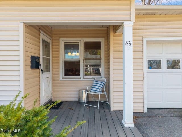 43 Norwood Street, Guilderland, NY, photo 2