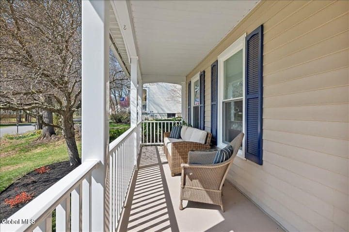 12 Deer Run Hollow, Halfmoon, NY, photo 4
