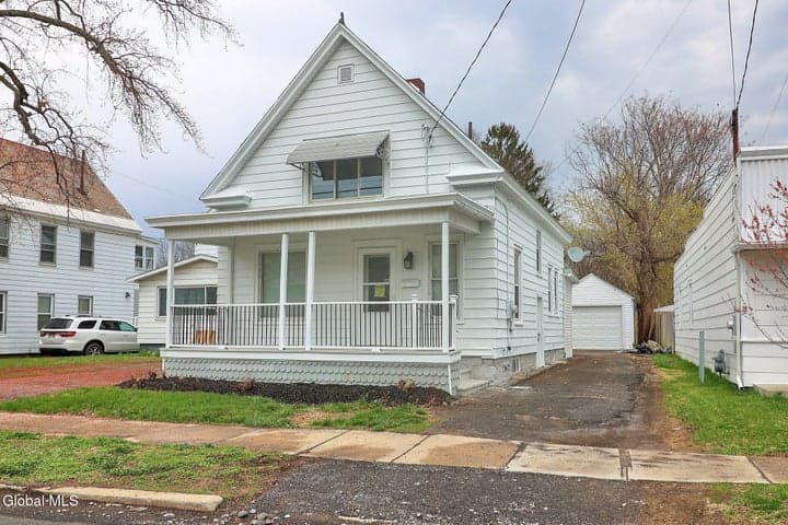 1031 Helderberg Avenue, Schenectady, NY, photo 2