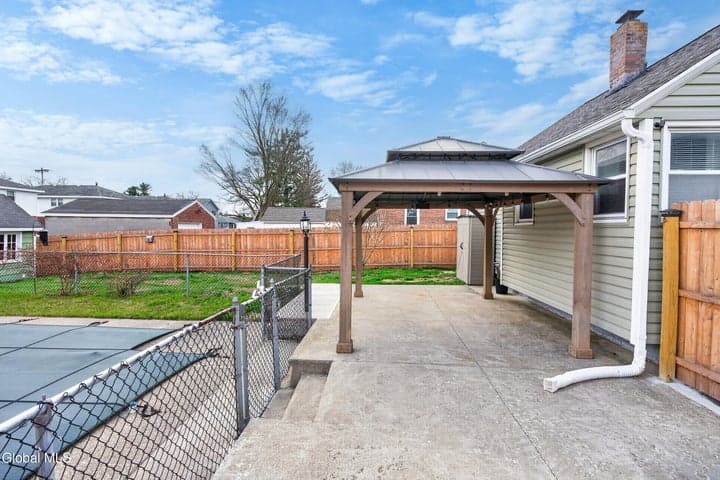 3 Brigadier Street, Colonie, NY, photo 3