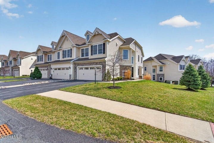 1 Ordelia Lane, Round Lake, NY, photo 2
