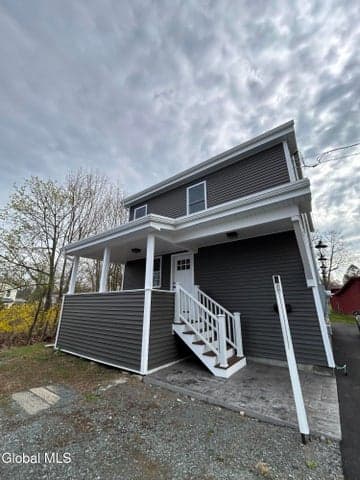 14 Park Way, Castleton-on-Hudson, NY