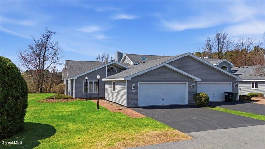 26 Westwood Drive, Queensbury, NY, photo 1