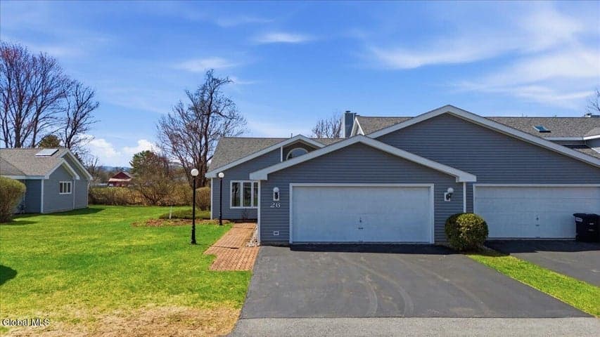 26 Westwood Drive, Queensbury, NY, photo 2