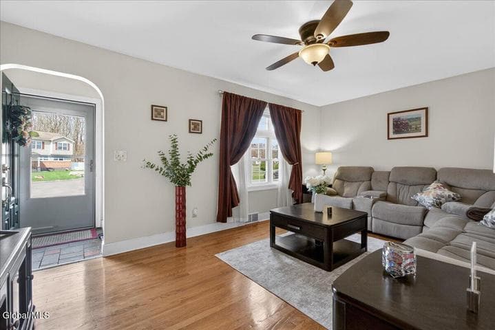 1006 Riggi Avenue, Rotterdam, NY, photo 4