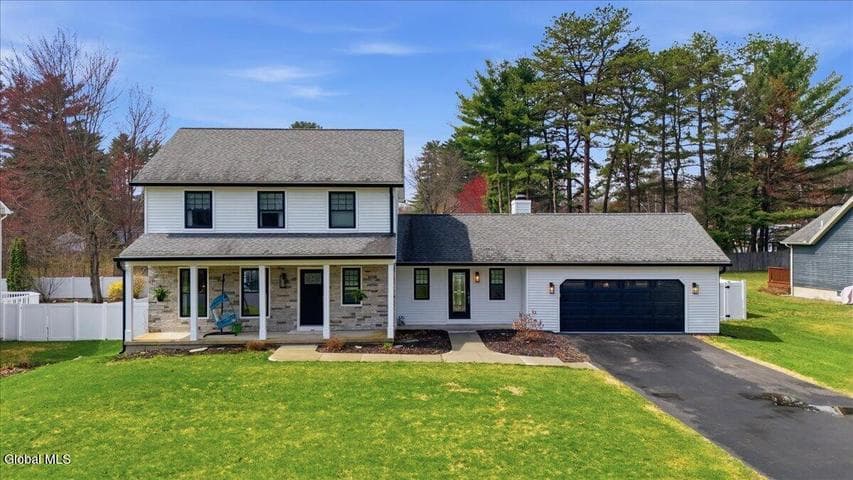 39 Oak Tree Circle, Queensbury, NY, photo 3