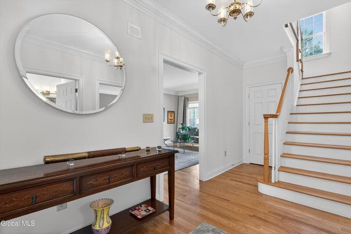 102 Woods Lane, Colonie, NY, photo 3