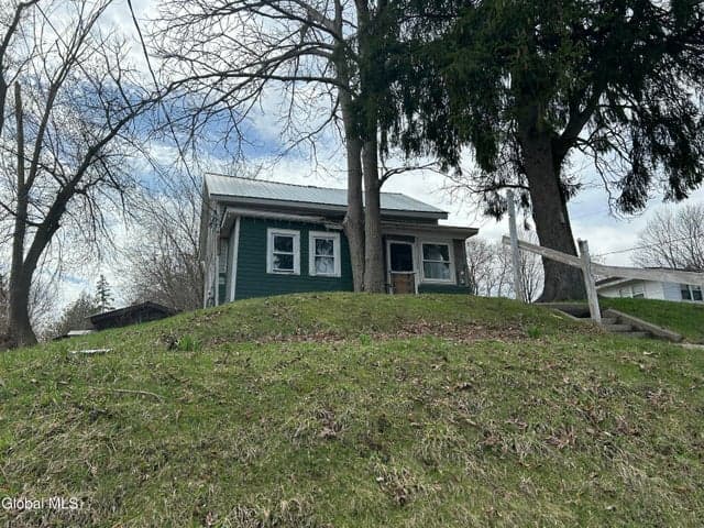 24 Algonkin Street, Ticonderoga, NY, photo 2