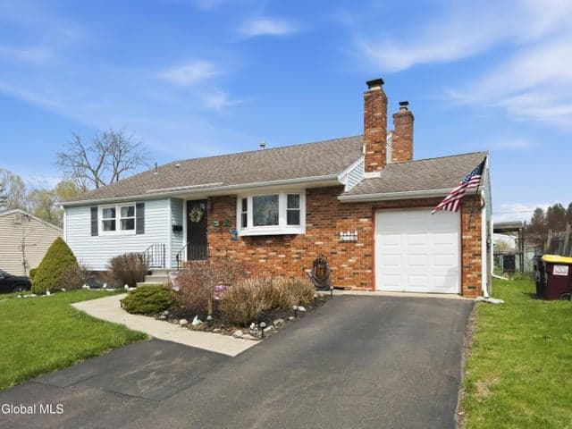 18 Harold Avenue, Latham, NY, photo 3