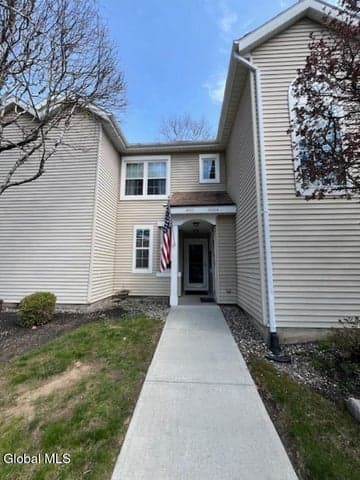 4004 S Foxwood Drive #S, Clifton Park, NY, photo 1