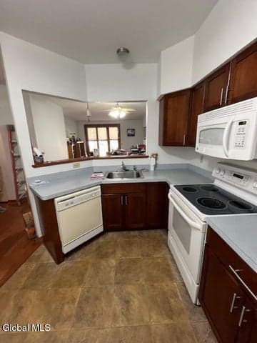 4004 S Foxwood Drive #S, Clifton Park, NY, photo 3