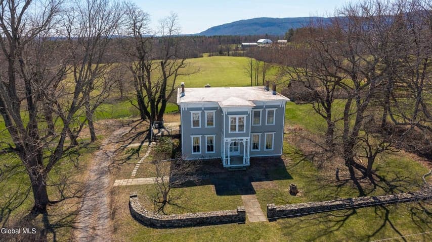 4268 Frederick Road, Guilderland, NY, photo 3