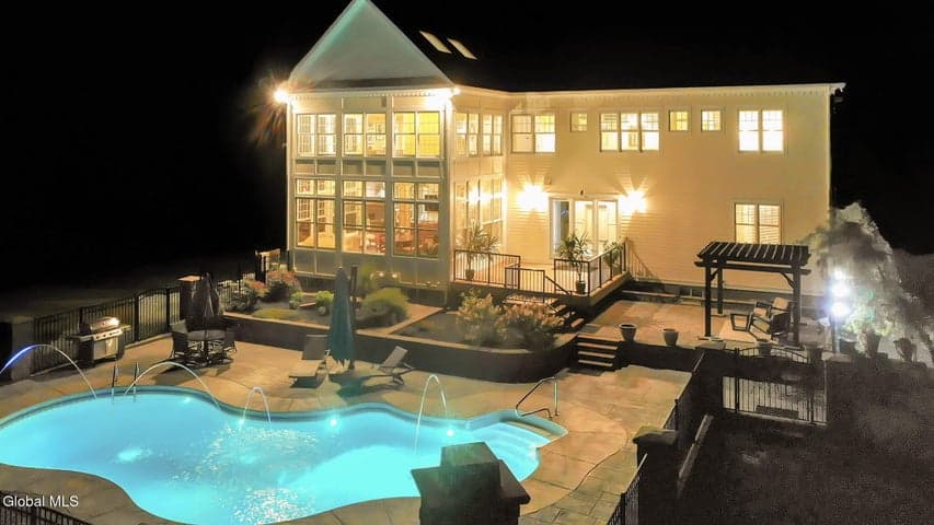 9 Stable Lane, Saratoga Springs, NY, photo 4