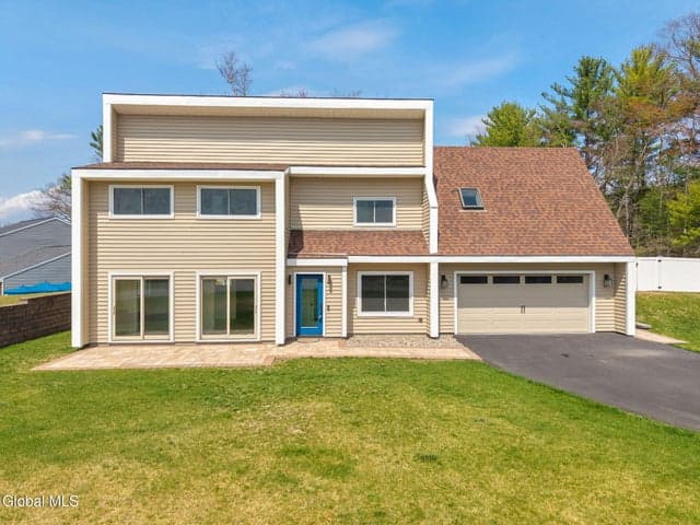 1412 Rocco Drive, Guilderland, NY, photo 1