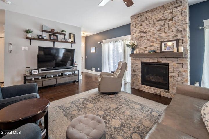 32 Stacey Way, North Greenbush, NY, photo 4