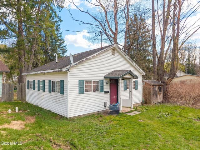 17 Sherman Avenue, Sidney, NY, photo 3