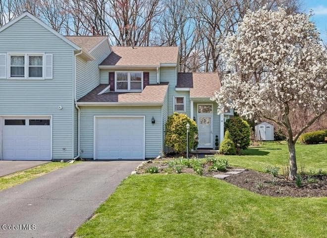 34 Anchor Drive, Halfmoon, NY, photo 1