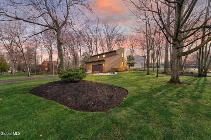 10 Durham Way, Clifton Park, NY, photo 5