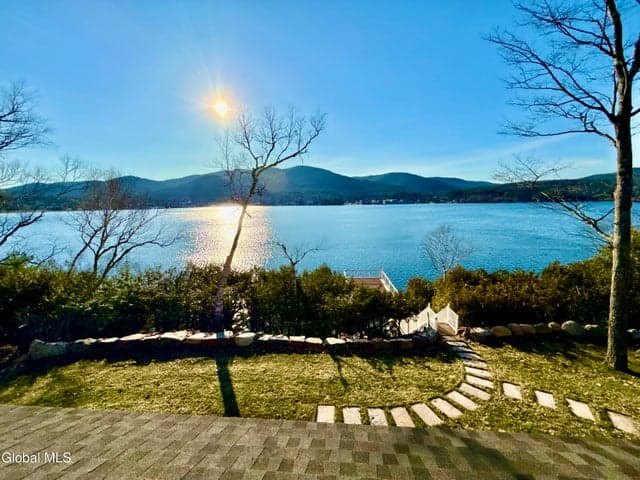 16 Newton Street, Lake George, NY, photo 3