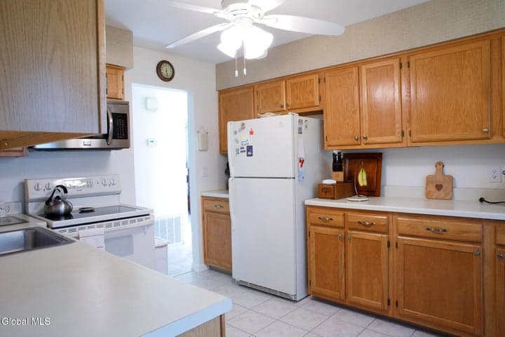 1110 Spearhead Drive, Glenville, NY, photo 4