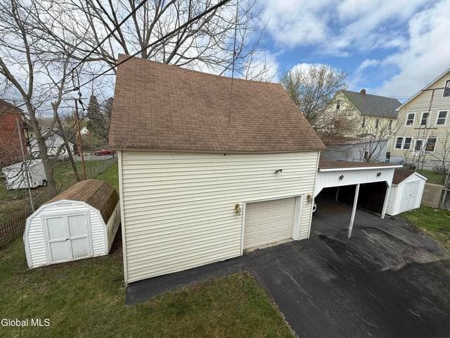 12 Yeoman Street, Amsterdam, NY, photo 3