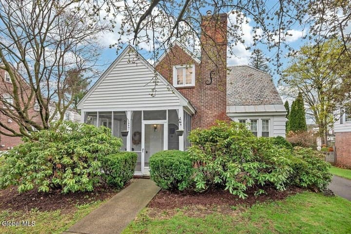 7 Tudor Road, Albany, NY