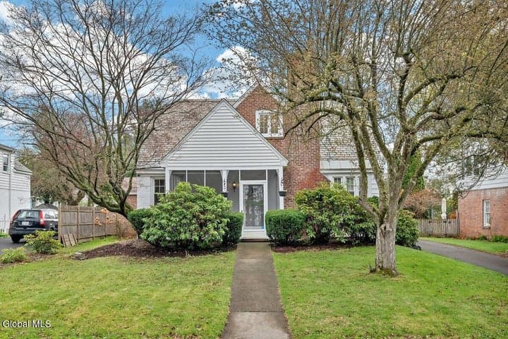 7 Tudor Road, Albany, NY, photo 2