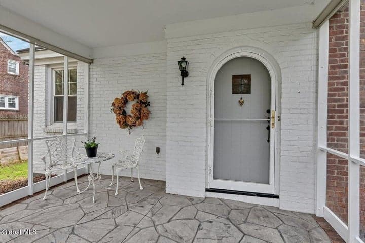 7 Tudor Road, Albany, NY, photo 4