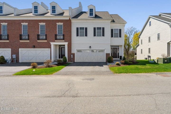 40 Cambridge Way, Colonie, NY, photo 2
