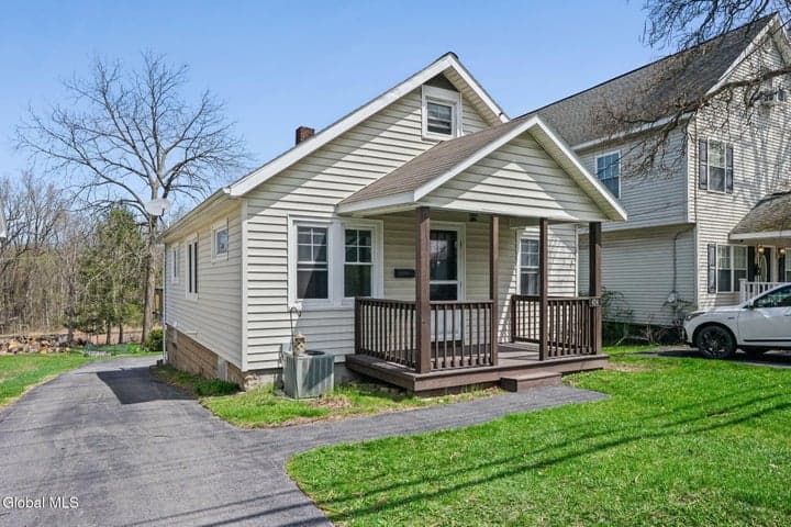 424 Vley Road, Glenville, NY, photo 1