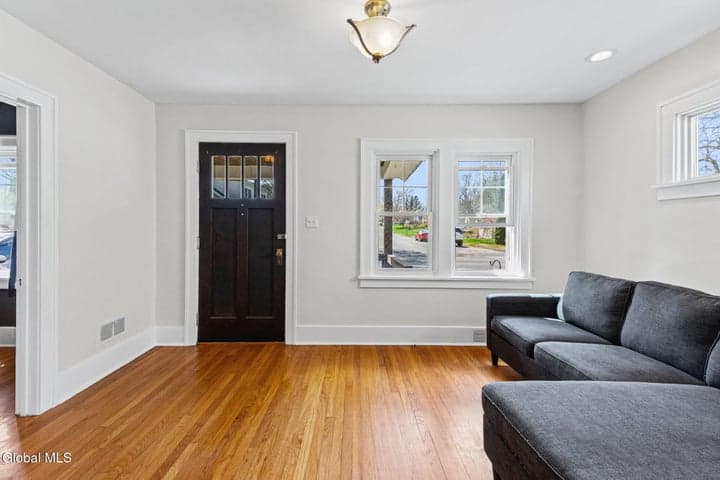 424 Vley Road, Glenville, NY, photo 2