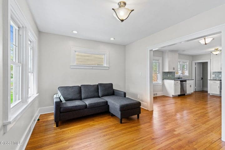 424 Vley Road, Glenville, NY, photo 4