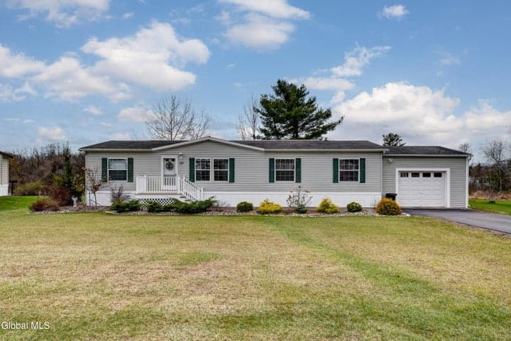 130 Trailer Street, Palatine Bridge, NY, photo 1
