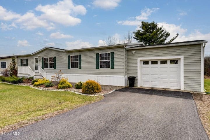 130 Trailer Street, Palatine Bridge, NY, photo 2