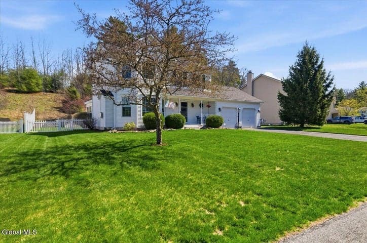 44 Whitney Road #South, Saratoga Springs, NY, photo 2