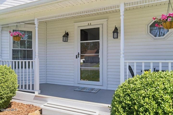 44 Whitney Road #South, Saratoga Springs, NY, photo 4