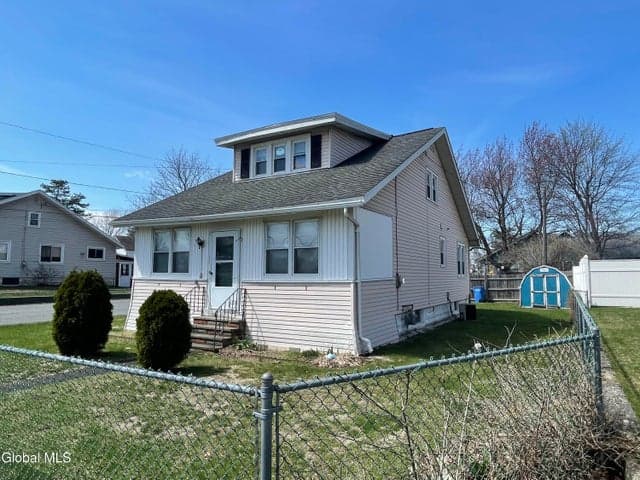 13 Washington Avenue, Colonie, NY, photo 2