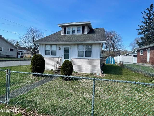 13 Washington Avenue, Colonie, NY, photo 3