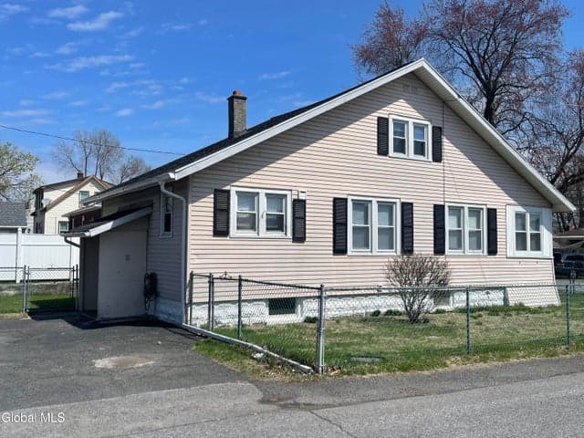 13 Washington Avenue, Colonie, NY, photo 4