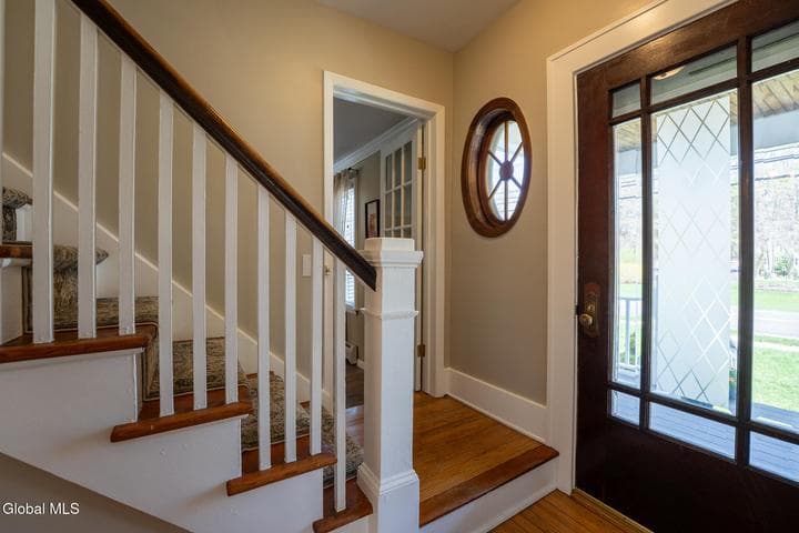 285 Elsmere Avenue, Bethlehem, NY, photo 2