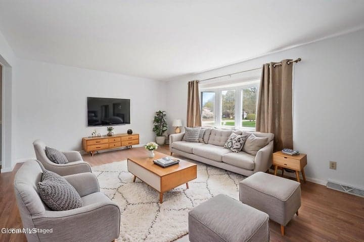 5113 Foxwood Drive, Guilderland, NY, photo 4