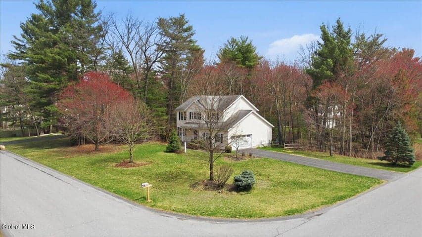 2 Shuvee Lane, Wilton, NY, photo 2