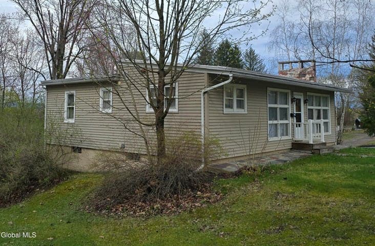 105 E 6th Avenue, Johnstown, NY, photo 3