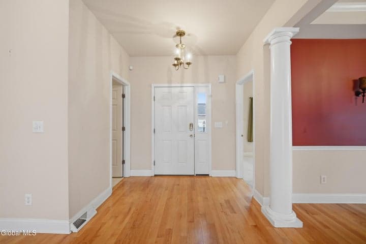 6 Cheshire Way, Loudonville, NY, photo 3